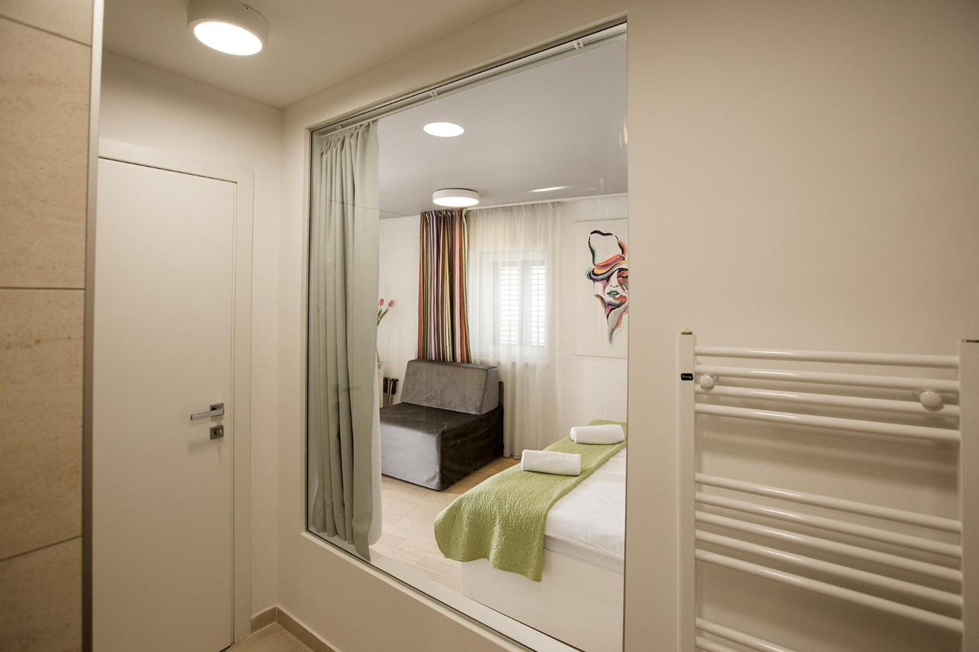 Pansion Kamenar 2 Hotel Primosten Exterior photo
